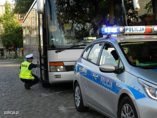 BEZPIECZNY AUTOBUS*