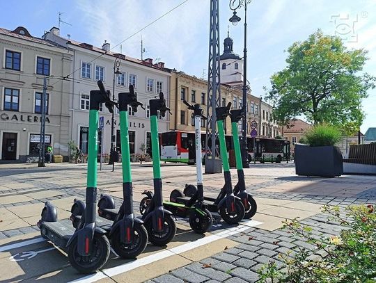 Lublin jako pierwsze miasto w Polsce podpisał porozumienia z operatorami hulajnóg*