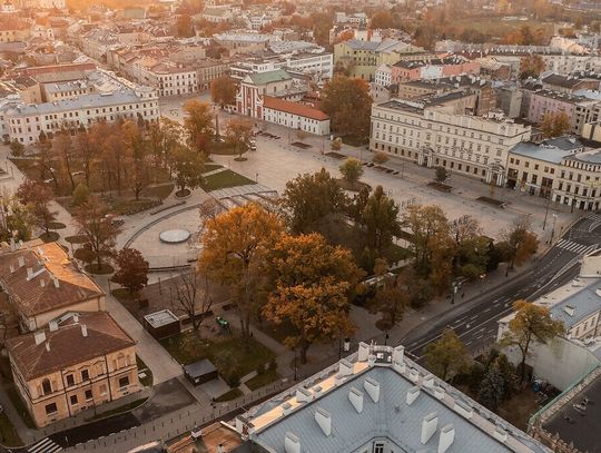 Na godzinę zgaśnie iluminacja Placu Litewskiego