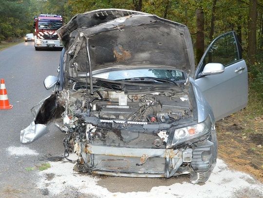 Na łuku drogi stracił panowanie nad samochodem