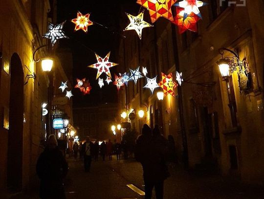 Pomysł na... spacer szlakiem świątecznych iluminacji*