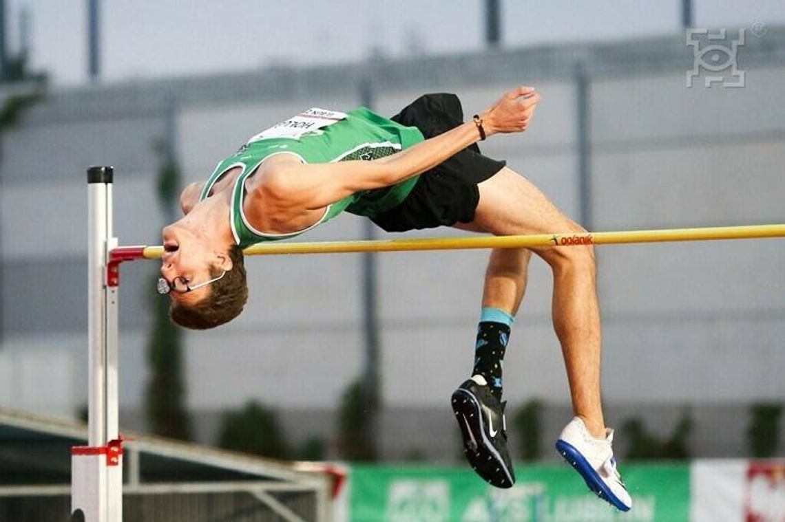 Jakub Hołub ze srebrnym medalem 75. PZLA Mistrzostw Polski U20