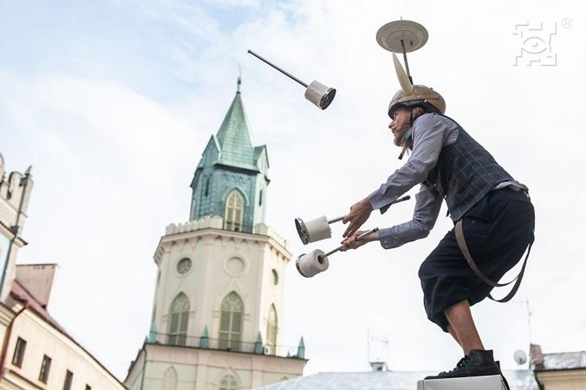 Konkurs na plenerowy spektakl cyrkowy Carnavalu Sztukmistrzów*