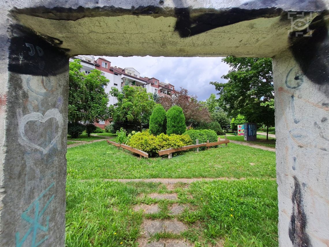 Polana Centralna z miejskim sadem i „żywą” architekturą