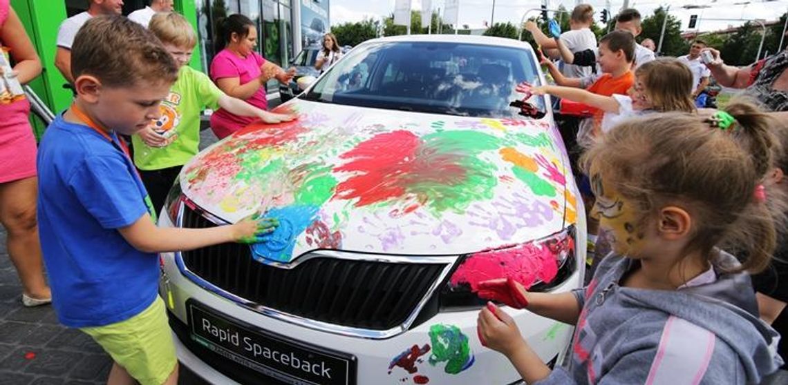  W niedzielę 12 czerwca odbył się event dla dzieci w salonie Skody przy ul. Roztocze 4 w Lublinie.