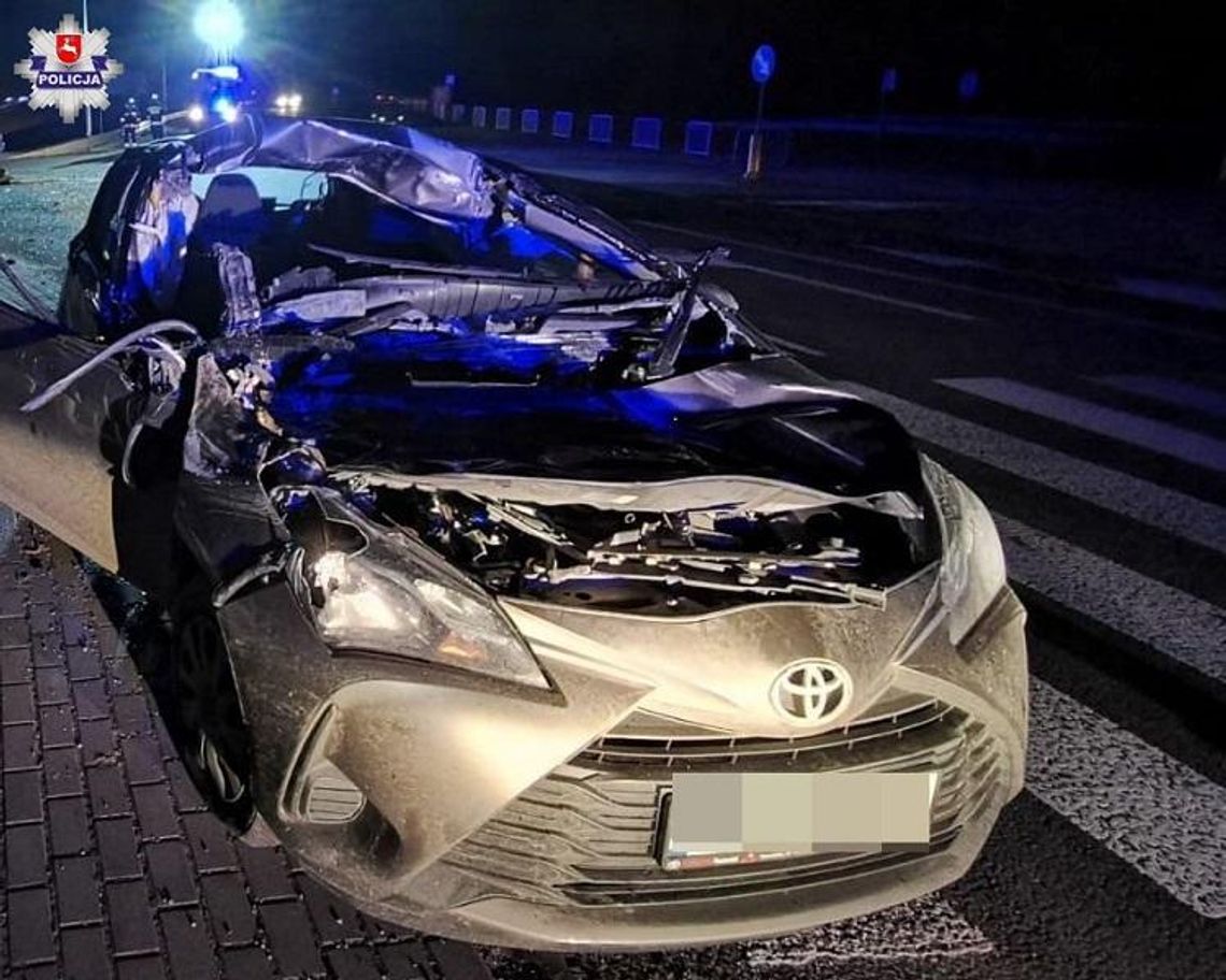 ZDERZENIE CIĄGNIKA I TOYOTY*