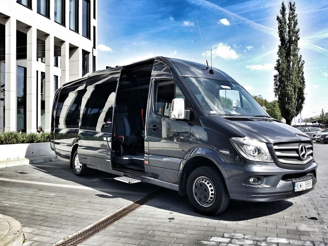 M Bus Kraków - wynajem autokarów i busów